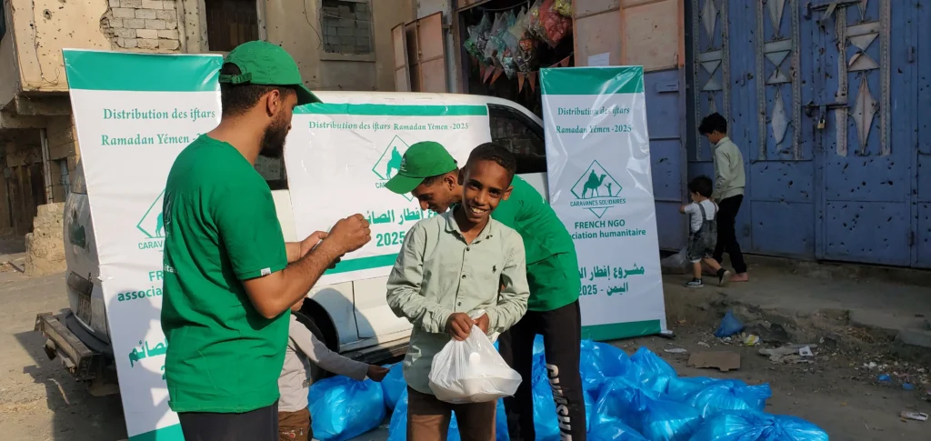 Distribution Iftar Yémen 2025 repas chauds crise humanitaire