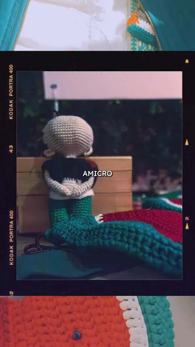 Lors de notre participation à l’événement Witness à Paris, nous avons rencontré @amicro.gifts, la créatrice qui se cache derrière les magnifiques fabrications en crochet de symboles palestiniens.Un engagement sincère, né du cœur, pour soutenir G4za autrement.
#CaravanesSolidaires #nousensemble #Crochetart #ParisEvent