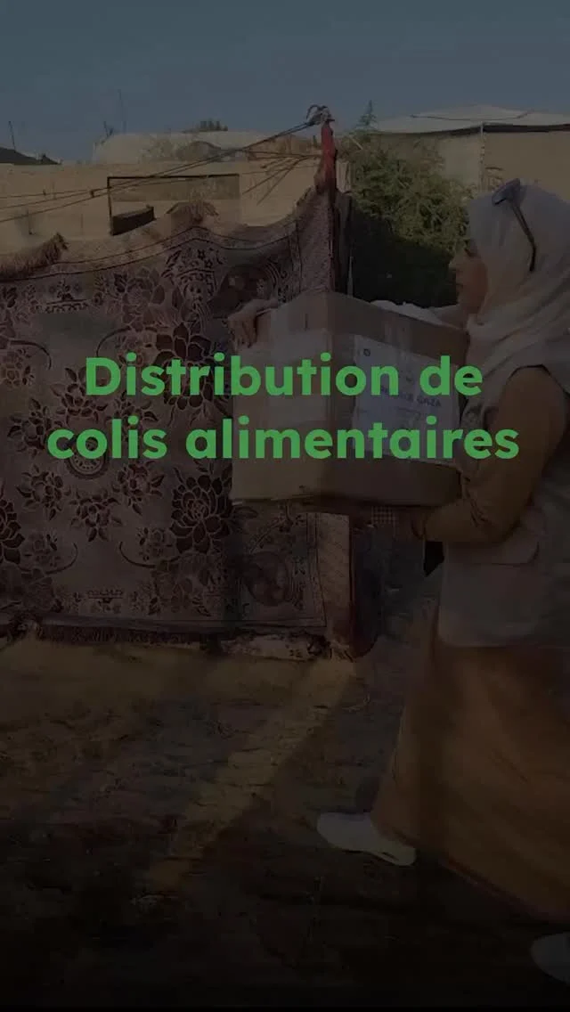 Caravanes Solidaires x @al.insan__ 
Nous sommes fiers d’avoir distribué 600 colis alimentaires dans le nord, le sud et le centre de Gaza, apportant soutien et solidarité aux familles les plus vulnérables. 
#Solidarité #AideHumanitaire #CaravanesSolidaires #nousensemble